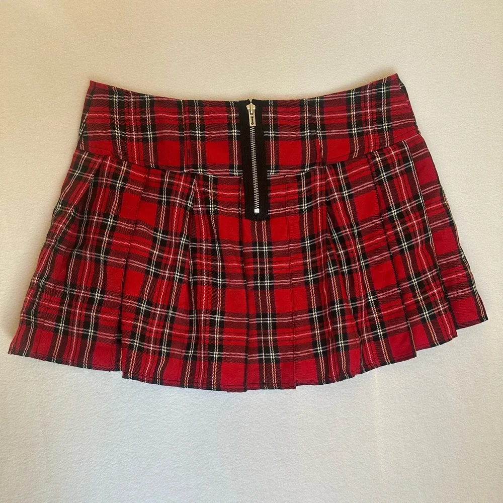 Red Plaid Academia Skirt – Size Medium | Preppy / Schoolgirl / Grunge - Picture 3 of 4